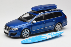Volkswagen Passat B6 R36 Variant Modrý NZG 1:18 KF044 Kov