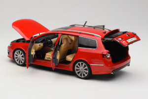 Volkswagen Passat B6 R36 Variant Červený NZG 1:18 KF044-5 Kov – obrázok 5 z 8