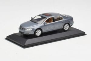 Volkswagen Phaeton 3D Šedý Minichamps 1:43 3D0099300GPR7Q Kov – obrázok 2 z 4