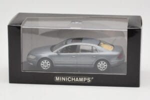 Volkswagen Phaeton Light Blue Metallic Minichamps 1:43 VW002 Kov – obrázok 4 z 4