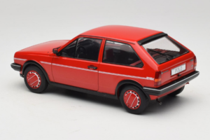 Volkswagen Polo II Coupe Fox MCG 1:18 MCG18523 Kov – obrázok 5 z 6