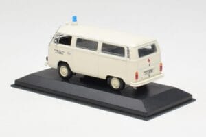 Volkswagen T2 Ambulance DRK Minichamps 1:43 400053090 Kov – obrázok 3 z 4