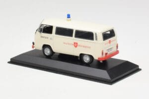Volkswagen T2 Ambulance Malteser Hilfsdienst Minichamps 1:43 400053092 Kov – obrázok 3 z 4