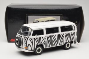 Volkswagen T2a Bus Safari Schuco 1:18 191 Kov – obrázok 8 z 8