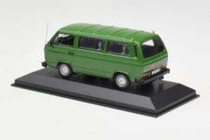 Volkswagen T3 Bus Zelený Minichamps 1:43 400055000 Kov – obrázok 3 z 4