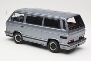 Volkswagen T3 Porsche B32 Minibus Modrý KK-Scale 1:18 KKDC180221 Kov – obrázok 5 z 6