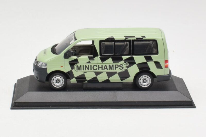 Volkswagen T5 Bus Zelený Minichamps 1:43 T5002 Kov