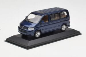 Volkswagen T5 Bus Shadow Blue Minichamps 1:43 842902102 Kov – obrázok 2 z 4