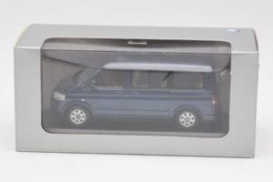 Volkswagen T5 Bus Shadow Blue Minichamps 1:43 842902102 Kov – obrázok 4 z 4