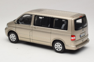 Volkswagen T5 Multivan Beige Metallic Norev 1:18 188602 Kov – obrázok 4 z 8