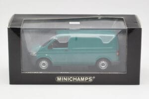 Volkswagen T5 Transporter Zelený Minichamps 1:43 400052261 Kov – obrázok 4 z 4