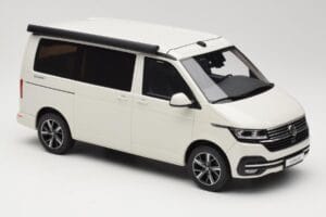 Volkswagen T6.1 California Ocean Candy White Otto 1:18 OT488 Živica – obrázok 4 z 6