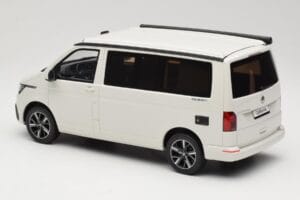 Volkswagen T6.1 California Ocean Candy White Otto 1:18 OT488 Živica – obrázok 5 z 6