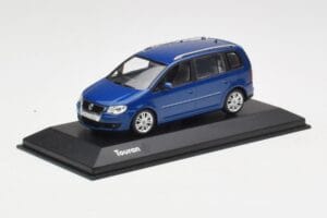 Volkswagen Touran Modrý Minichamps 1:43 TOURAN002 Kov – obrázok 2 z 4