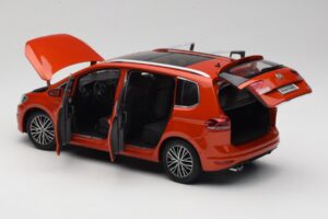Volkswagen Touran 5T Oranžový Paudi Model 1:18 ZVE000003ORA Kov – obrázok 5 z 8