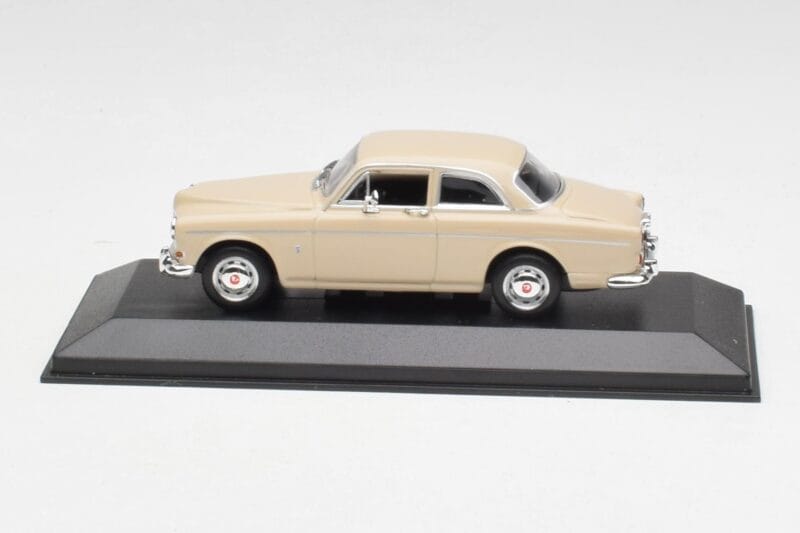 Volvo 121 Amazon Béžový Minichamps 1:43 940171002 Kov