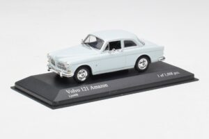 Volvo 121 Amazon Jasne Modrý Minichamps 1:43 430171007 Kov – obrázok 2 z 4