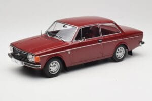 Volvo 142 Tmavo Červený MCG 1:18 MCG18443 Kov