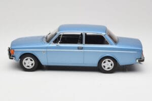 Volvo 142 Svetlo Modrý MCG 1:18 MCG18444 Kov – obrázok 3 z 6