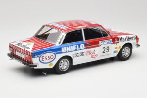Volvo 142 #29 M. Alen / I. Kivimaki Rally 1000 Lakes 1973 MCG 1:18 MCG18528R Kov – obrázok 2 z 6