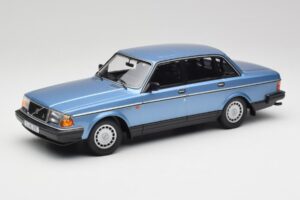Volvo 240 GL Modrý Metalíza Minichamps 1:18 155171404 Kov
