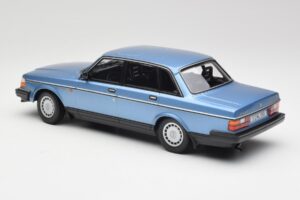 Volvo 240 GL Modrý Metalíza Minichamps 1:18 155171404 Kov – obrázok 5 z 6