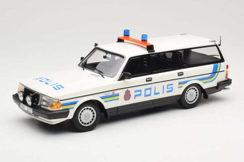 Volvo 240 GL Kombi Polis Sweden Minichamps 1:18 155171480 Kov