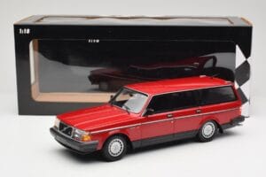 Volvo 240 GL Kombi Červený Minichamps 1:18 155171411 Kov – obrázok 6 z 6