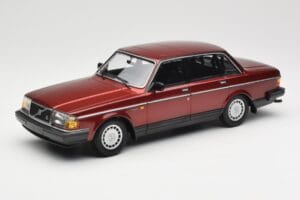 Volvo 240 GL Dark Red Metallic Minichamps 1:18 155171406 Kov
