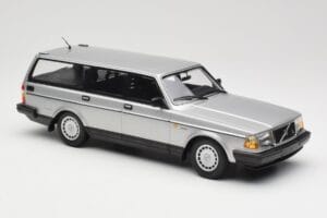 Volvo 240 GL Estate Strieborný Minichamps 1:18 155171416 Kov – obrázok 4 z 6