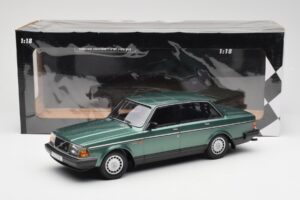 Volvo 240 GL Zelený Metalický Minichamps 1:18 155171400 Kov – obrázok 6 z 6