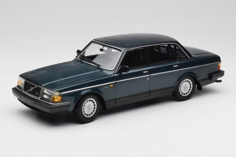 Volvo 240 GL Petrol Metallic Minichamps 1:18 155171407 Kov