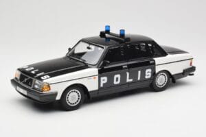 Volvo 240 GL Polis Sweden Čierny Minichamps 1:18 155171497 Kov