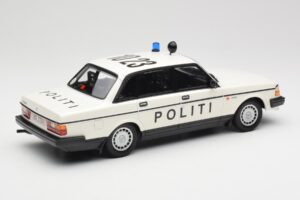 Volvo 240 GL Politi Denmark Minichamps 1:18 155171495 Kov – obrázok 2 z 6