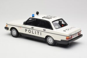 Volvo 240 GL Politi Denmark Minichamps 1:18 155171495 Kov – obrázok 5 z 6