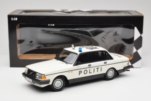 Volvo 240 GL Politi Denmark Minichamps 1:18 155171495 Kov – obrázok 6 z 6