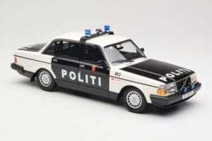 Volvo 240 GL Politi Norway Čierny Minichamps 1:18 155171496 Kov – obrázok 4 z 6