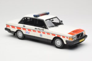 Volvo 240 GL Politie Netherlands Minichamps 1:18 155171498 Kov – obrázok 4 z 6