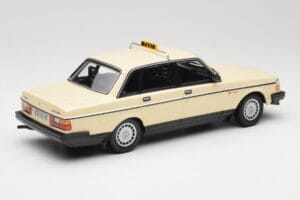Volvo 240 GL Taxi Minichamps 1:18 155171494 Kov – obrázok 2 z 6