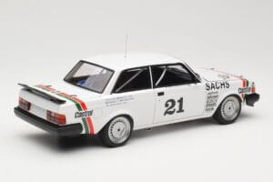 Volvo 240 Turbo #21 P. Stureson DTM Winner Wunstorf 1985 AUTOart 1:18 88592 Kov – obrázok 3 z 8