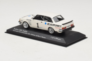 Volvo 240 Turbo #1 P. Stureson IPS Motorsport DTM 1986 Minichamps 1:43 400861701 Kov – obrázok 3 z 4
