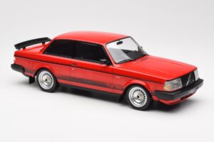 Volvo 240 Turbo Červený Custom IXO 1:18 18CMC177 Kov – obrázok 4 z 5