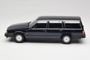 Volvo 740 GL Kombi Tmavý Zelený Metalíza Minichamps 1:18 155171771 Kov – obrázok 3 z 6
