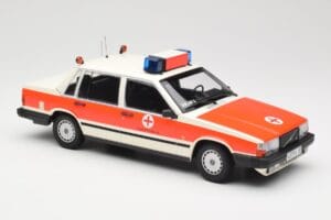 Volvo 740 GL DRK Aschaffenburg Minichamps 1:18 155171790 Kov – obrázok 4 z 6