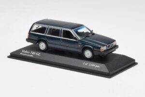 Volvo 740 GL Estate Modrozelená Metalická Minichamps 1:43 943171713 Kov – obrázok 3 z 4