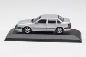 Volvo 850 Strieborný Minichamps 1:43 430171402 Kov