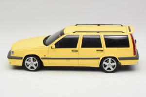 Volvo 850 T-5R Kombi Cream Yellow AUTOart 1:18 79506 Kov – obrázok 4 z 8