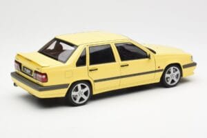 Volvo 850 T-5R Žltý AUTOart 1:18 79501 Kov – obrázok 3 z 8