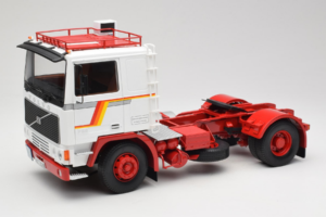 Volvo F12 Biely Červený Road Kings 1:18 RK180031 Kov