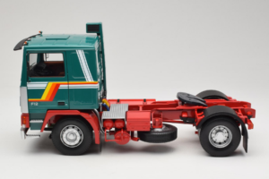 Volvo F1220 Zelený Červený Road Kings 1:18 RK180032 Kov – obrázok 4 z 8